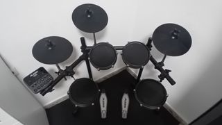Batería Electrónica Alesis Turbo Mesh Kit