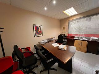 Local comercial en venta en Santa Rosa - Can Mariner en Santa Coloma de Gramanet