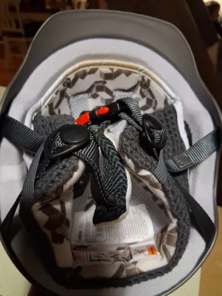 Casco de esquí gris 52-56 cm de Decathlon