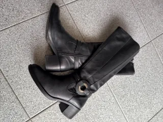 Stivali donna pelle nera n.36