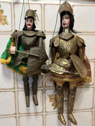 Lotto di due pupi Siciliani