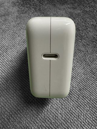 Cargador Apple MacBook 30w