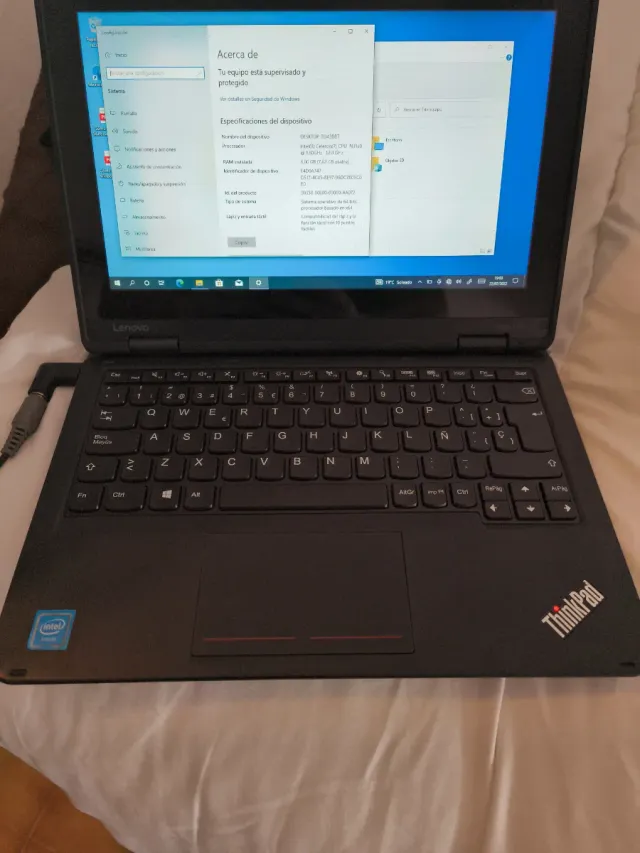 Lenovo ThinkPad Portátil Táctil 11" 360 grados.