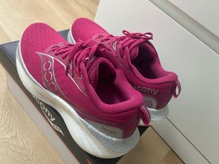 Saucony Triumph 22 Mujer Rosa/Plata Talla 40