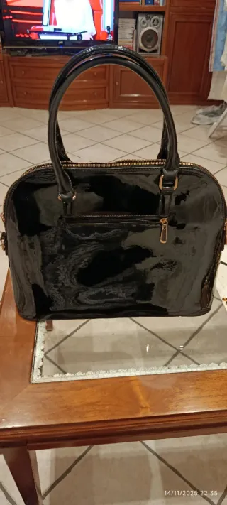 Borsa nera e grigia vintage