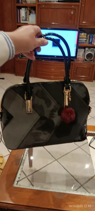 Borsa nera e grigia vintage