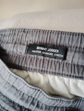 Jogger skinny Hollister M + chaqueta Guess verde