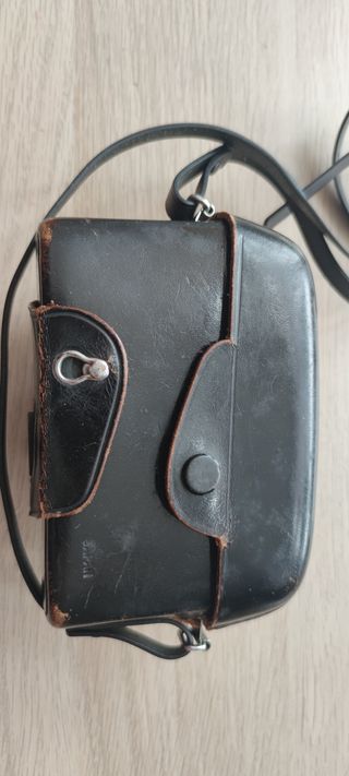 Funda cámara Minolta cuero negra