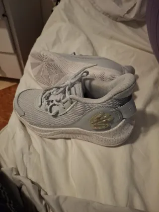 Zapatillas Under Armour Grises Talla 40