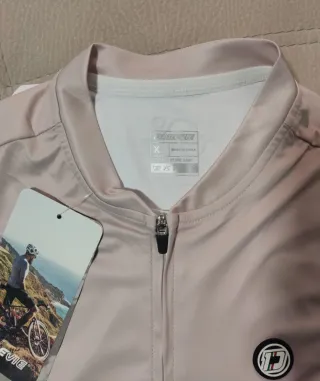 Maillot Darevie beige manga larga