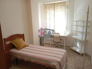 Piso en alquiler en Centro en Cáceres