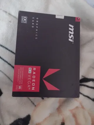 MSI RX Vega 56 Air Boost en su caja