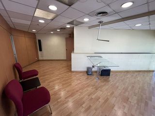 Nave industrial en venta en Gràcia en Sabadell