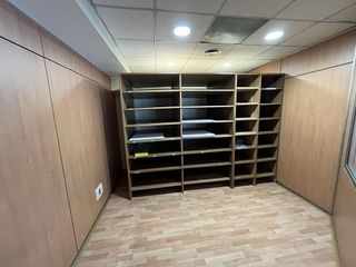 Nave industrial en venta en Gràcia en Sabadell