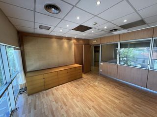 Nave industrial en venta en Gràcia en Sabadell
