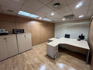 Nave industrial en venta en Gràcia en Sabadell