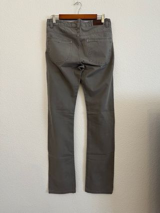 Pantalón gris talla 38