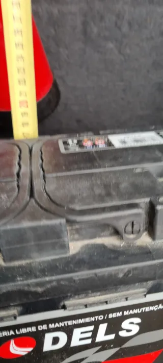 Batería Coche DE74.0 12V 71Ah DEL