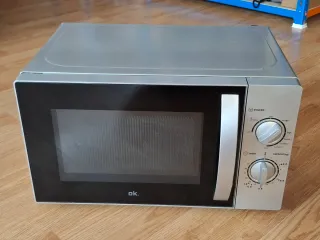 Microondas OK con grill color metal