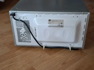 Microondas OK con grill color metal