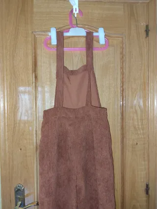 Peto largo de pana marrón