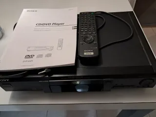 Reproductor DVD/CD Sony DVP-S325 + 25 películas