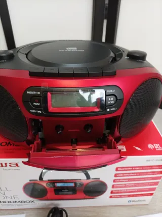 Aiwa BBTC-550RD Radio Cassette CD Bluetooth y USB
