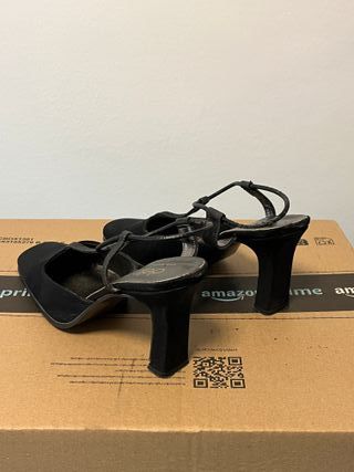 Sandalias Delphin Class Tacón Negro