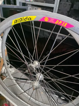 Llantas Bicicleta Carretera Rigida DP18