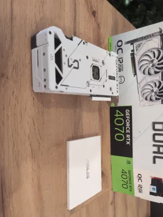 ASUS RTX 4070 12GB OC Bianca