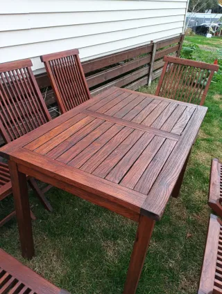 Conjunto Teca: Mesa, 5 Sillas y 2 Sillones