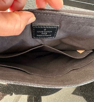 Bolso parecido  de Louis Vuitton Damier Graphite