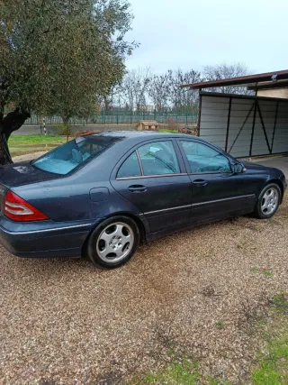 Mercedes-Benz Clase C 2001