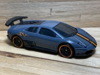 Hot Wheels Lamborghini Murcielago LP670-4 SV