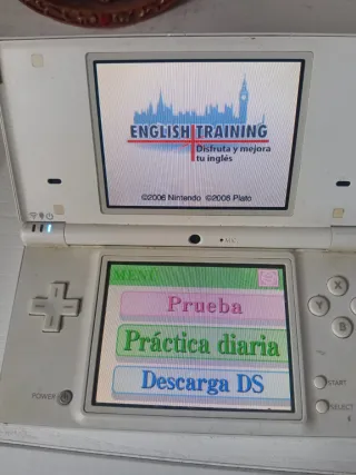 Nintendo DS Blanca + 4 Juegos