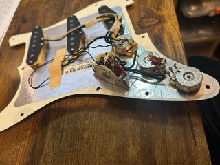 Golpeador Fender Stratocaster American Completo