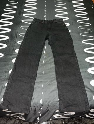 Pantalón tejano negro