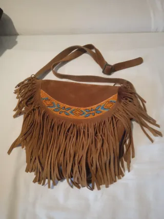 Bolso bandolera ante con flecos