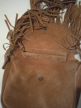 Bolso bandolera ante con flecos