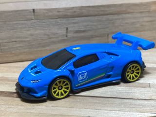 Hot Wheels Lamborghini Huracan LP620-2