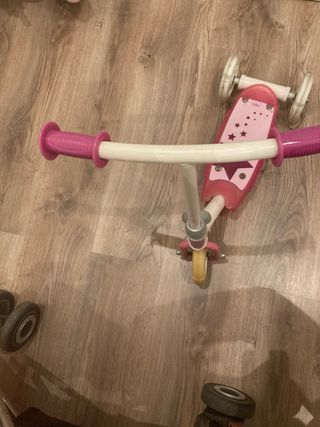 Patinete 3 ruedas niña rosa estrellas