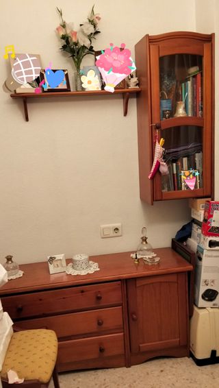 Mueble pino vitrina y estantería