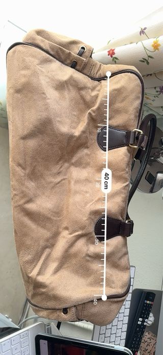 Maleta de mano beige y marrón