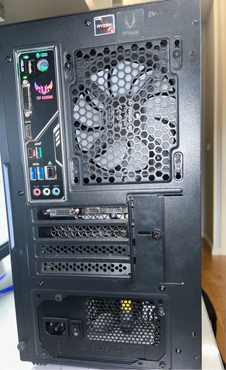 PC Gaming Corsair CV550 ofrecerme precio