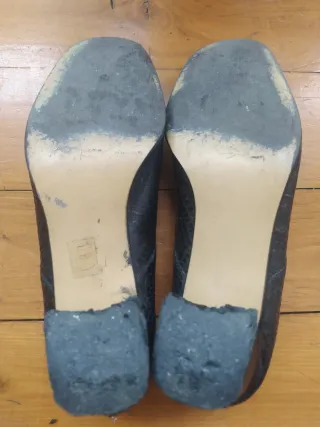 Zapatos Giko by Richard Negros