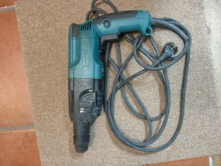 Taladro Percutor Makita HR2020