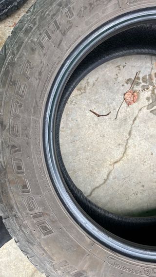 Neumaticos Cooper 235/60/17