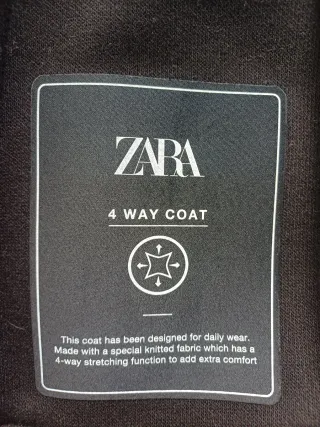 Abrigo largo negro de Zara