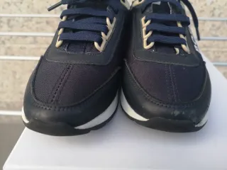 Zapatillas BOSS niño talla 32