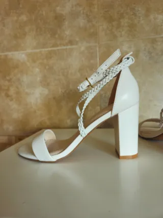 Sandalias de piel Anna Field